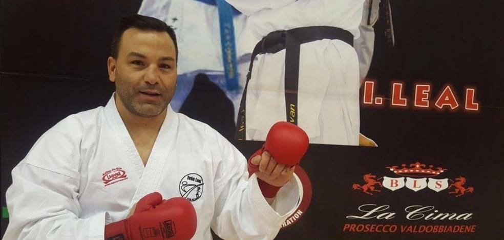 Iván Leal sustituye al asturiano Ángel Arenas como seleccionador El